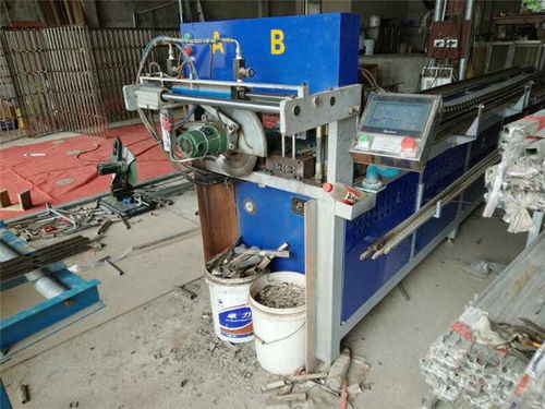 廠家直銷數(shù)控沖孔機(jī)不銹鋼打孔機(jī) 防盜網(wǎng)打孔機(jī)